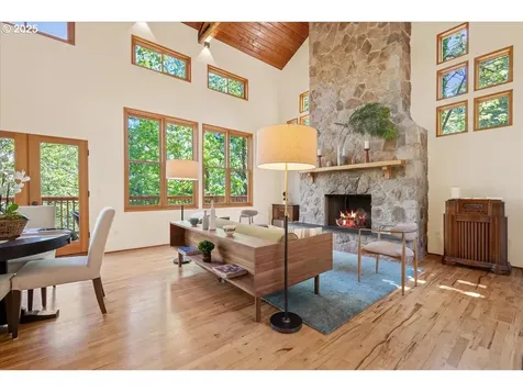 4908 SW Barnes Road Portland OR 97221