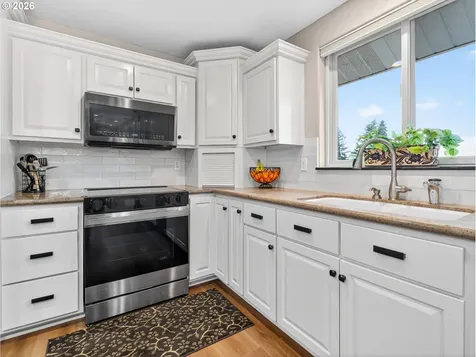 15379 SW Sunset Boulevard Sherwood OR 97140