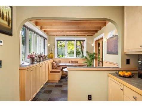 5341 SW 50th Avenue Portland OR 97221