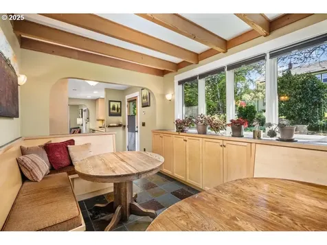 5341 SW 50th Avenue Portland OR 97221