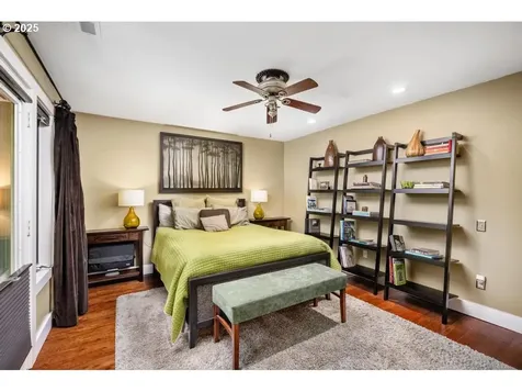 5341 SW 50th Avenue Portland OR 97221