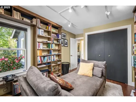 5341 SW 50th Avenue Portland OR 97221
