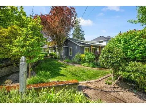 5341 SW 50th Avenue Portland OR 97221
