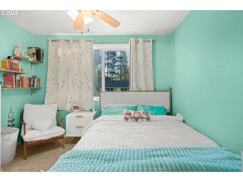 1660 SE Lewellyn Avenue Troutdale OR 97060