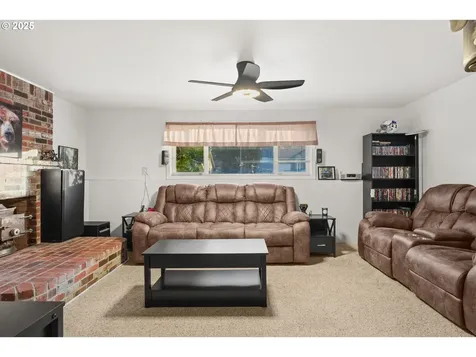 1660 SE Lewellyn Avenue Troutdale OR 97060