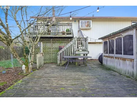 1660 SE Lewellyn Avenue Troutdale OR 97060