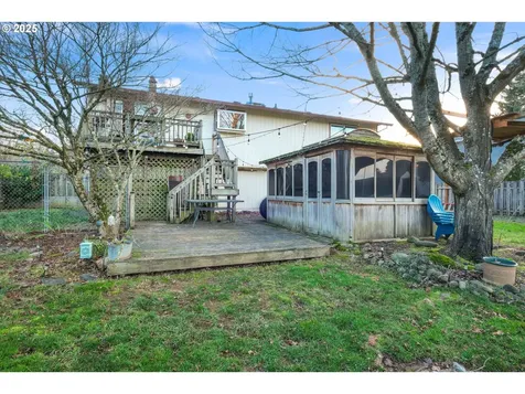 1660 SE Lewellyn Avenue Troutdale OR 97060
