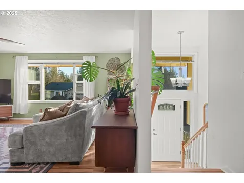 1660 SE Lewellyn Avenue Troutdale OR 97060