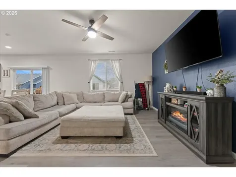 1720 Chinook Avenue Woodland WA 98674