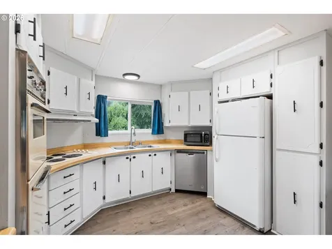 12 Rosenbach Lane Carson WA 98610