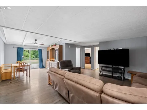 12 Rosenbach Lane Carson WA 98610