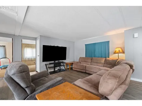 12 Rosenbach Lane Carson WA 98610