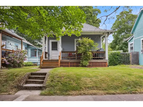 4415 SE Salmon Street Portland OR 97215