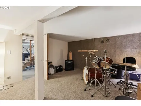 4415 SE Salmon Street Portland OR 97215