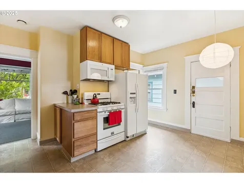 4415 SE Salmon Street Portland OR 97215