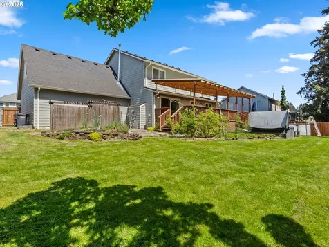 724 E 7th Street La Center WA 98629