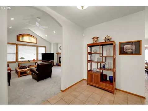 1789 Lake Shore Drive Eugene OR 97408