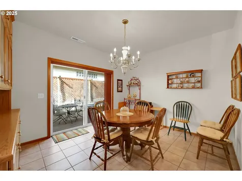 1789 Lake Shore Drive Eugene OR 97408
