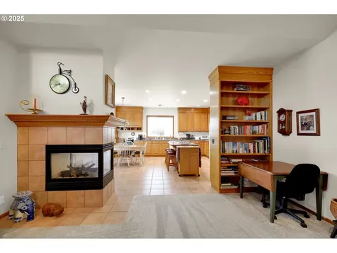 1789 Lake Shore Drive Eugene OR 97408