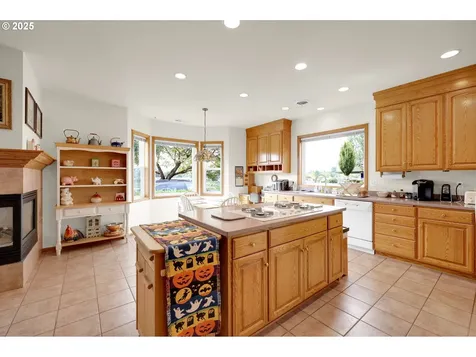 1789 Lake Shore Drive Eugene OR 97408
