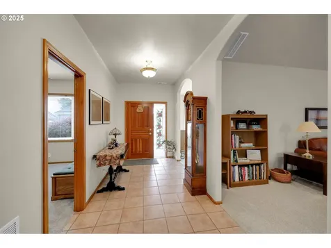 1789 Lake Shore Drive Eugene OR 97408