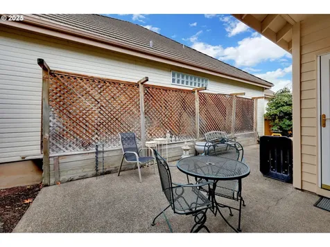 1789 Lake Shore Drive Eugene OR 97408