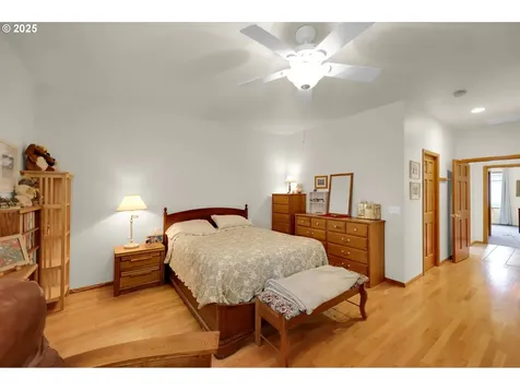 1789 Lake Shore Drive Eugene OR 97408