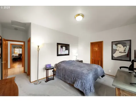 1789 Lake Shore Drive Eugene OR 97408