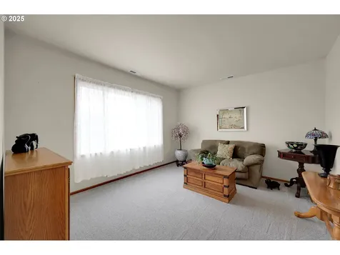 1789 Lake Shore Drive Eugene OR 97408