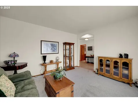 1789 Lake Shore Drive Eugene OR 97408
