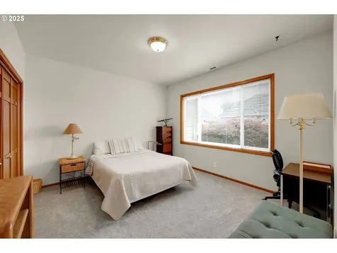 1789 Lake Shore Drive Eugene OR 97408