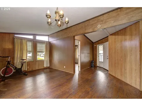 6811 NE 124th Avenue Vancouver WA 98682