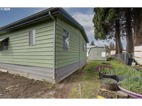 6811 NE 124th Avenue Vancouver WA 98682
