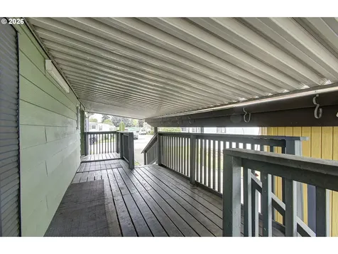 6811 NE 124th Avenue Vancouver WA 98682