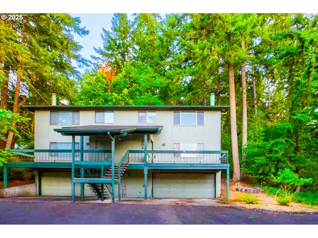 202 Foxtail Drive Eugene OR 97405