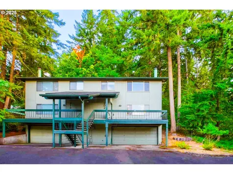 202 Foxtail Drive Eugene OR 97405