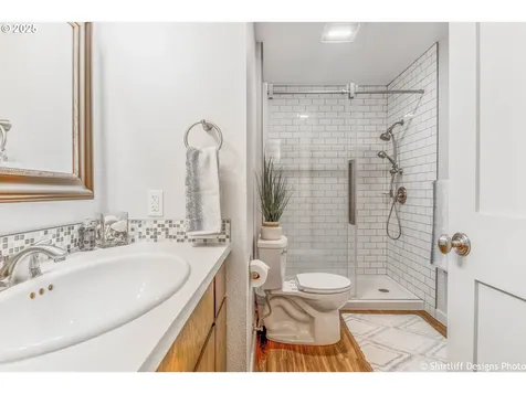 202 Foxtail Drive Eugene OR 97405