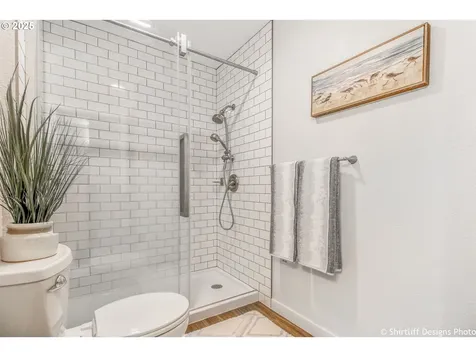 202 Foxtail Drive Eugene OR 97405