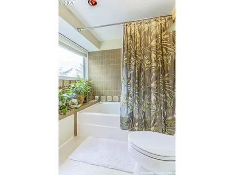 202 Foxtail Drive Eugene OR 97405