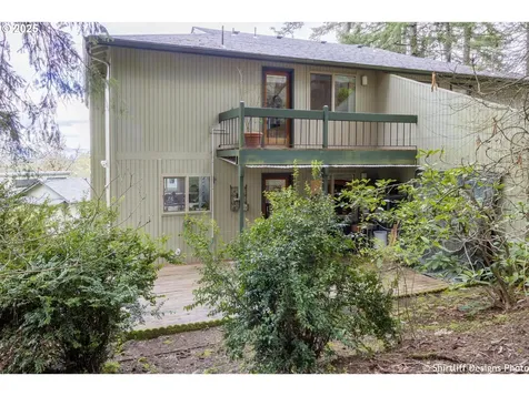202 Foxtail Drive Eugene OR 97405