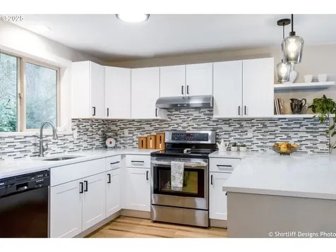 202 Foxtail Drive Eugene OR 97405