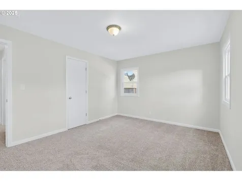 7817 N Delaware Avenue Portland OR 97217