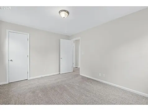 7817 N Delaware Avenue Portland OR 97217