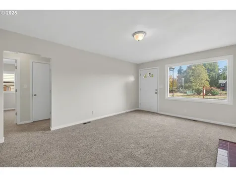 7817 N Delaware Avenue Portland OR 97217