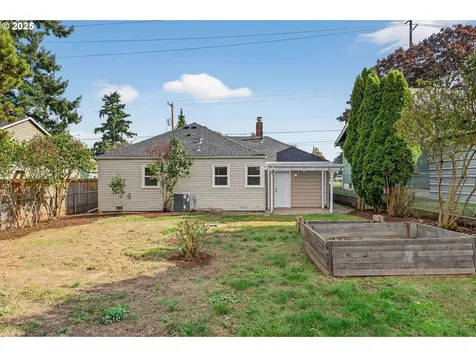 7817 N Delaware Avenue Portland OR 97217