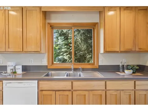 22016 Airport Road NE Aurora OR 97002