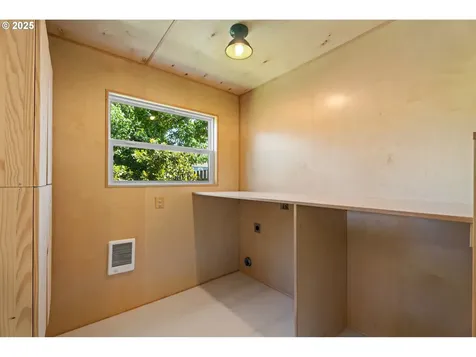 6736 N Haight Avenue Portland OR 97217