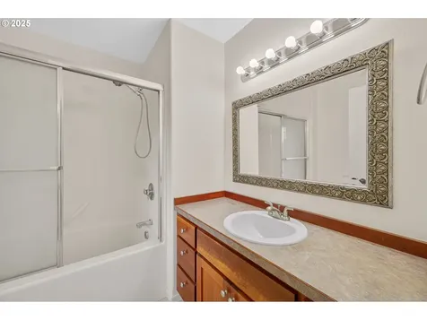 328 NW Sherman Street Sheridan OR 97378