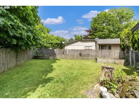 18321 NE Wasco Street Portland OR 97230