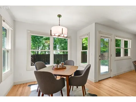 5104 Hastings Court Lake Oswego OR 97035
